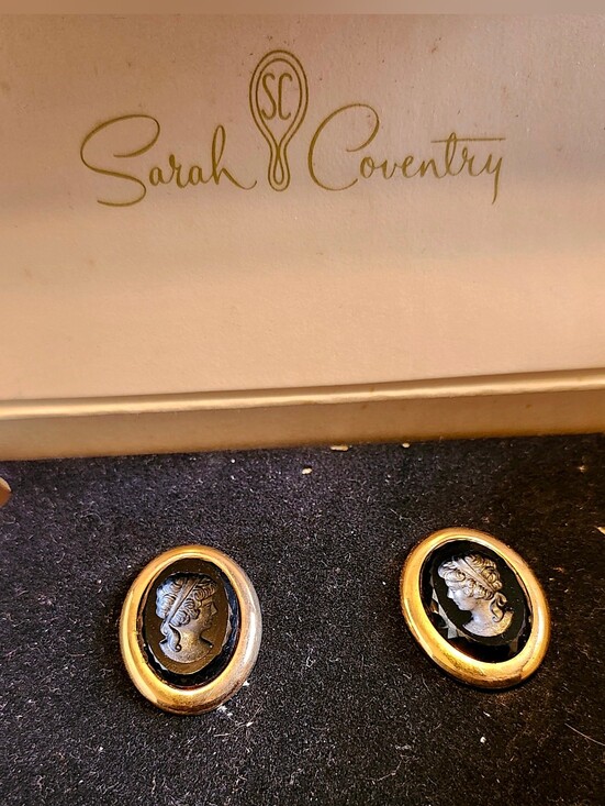 Sarah Coventry Jewelry - Vintage Sarah Coventry "Midnight Cameo" Earrings in Original Box